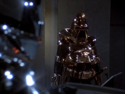 Hand_of_God_377_Gold_Cylon_inside_Base_ship_control_room.jpg