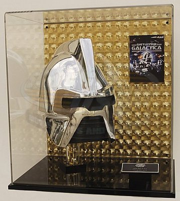 cylon_helmet_1.jpg