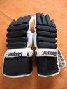 Filename=Cooper_Gloves_05.jpg
Filesize=578KiB
Dimensions=1536x2048
Date added=Jun 22, 2016 Cooper_Gloves_05.jpg